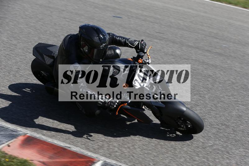 /Archiv-2024/56 10.08.2024 Plüss Moto Sport ADR/Freies Fahren/241